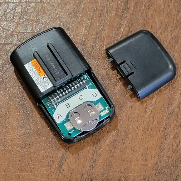 Genie GM3T (3-Button) Garage Door Gate Opener Remote - Picture 6 of 9